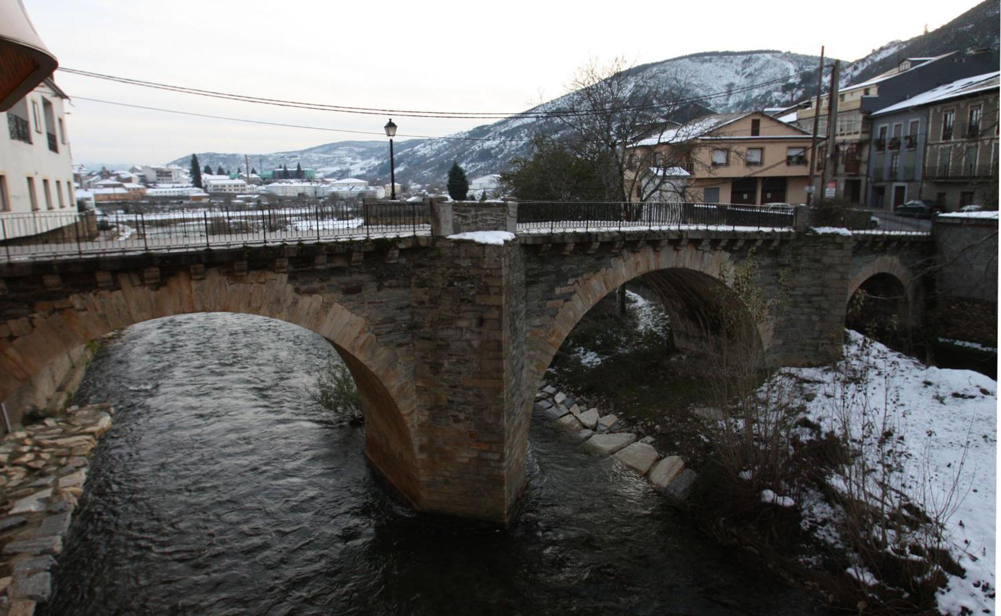 Hostal Restaurante Mendez Villafranca Del Bierzo Exteriör bild