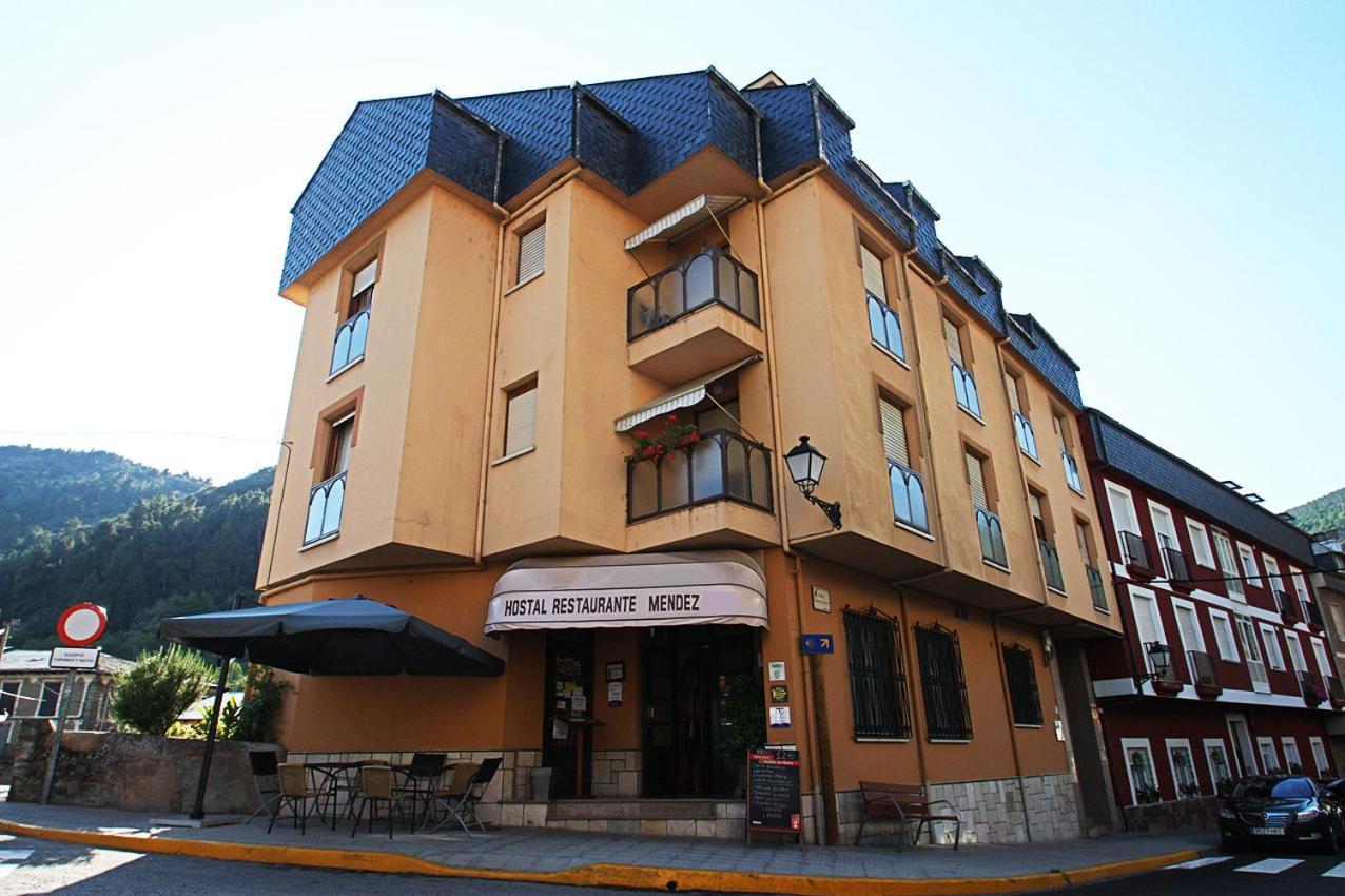 Hostal Restaurante Mendez Villafranca Del Bierzo Exteriör bild